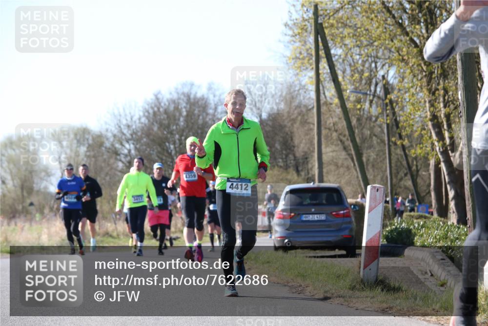 06.04.2025 - 44. Internationalen Wilhelmsburger Insellauf Jannik Wohlers http://msf.ph/oto/7622686 06.04.2025 10:23:09 Laufen 450, 3417, 4359, 4412, 31, 4323 meine-sportfotos.de