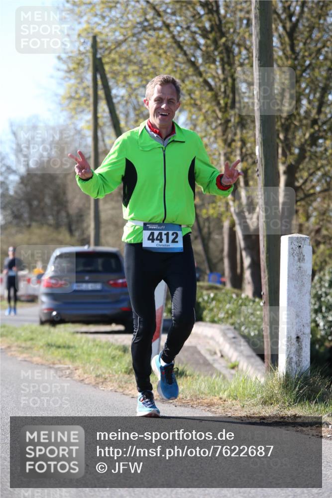 06.04.2025 - 44. Internationalen Wilhelmsburger Insellauf Jannik Wohlers http://msf.ph/oto/7622687 06.04.2025 10:23:11 Laufen 4412 meine-sportfotos.de