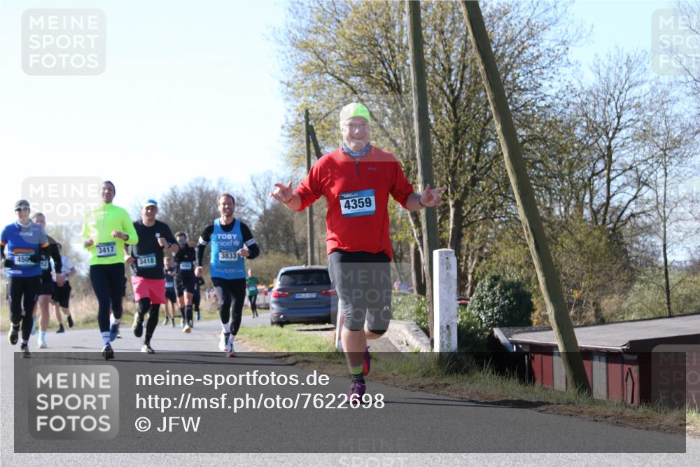 06.04.2025 - 44. Internationalen Wilhelmsburger Insellauf Jannik Wohlers http://msf.ph/oto/7622698 06.04.2025 10:23:15 Laufen 3417, 450, 3418, 3833, 4359 meine-sportfotos.de