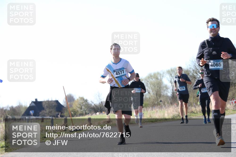 06.04.2025 - 44. Internationalen Wilhelmsburger Insellauf Jannik Wohlers http://msf.ph/oto/7622715 06.04.2025 10:23:20 Laufen 4577, 1389, 3076, 3171, 4065 meine-sportfotos.de