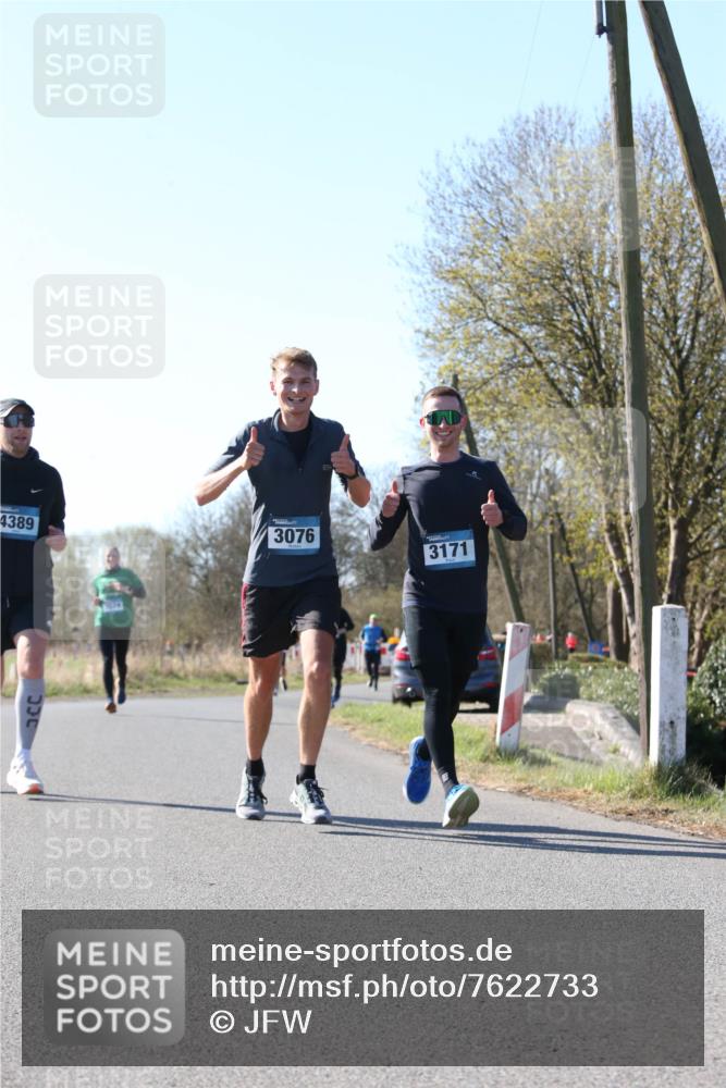 06.04.2025 - 44. Internationalen Wilhelmsburger Insellauf Jannik Wohlers http://msf.ph/oto/7622733 06.04.2025 10:23:25 Laufen 4389, 3076, 3171 meine-sportfotos.de