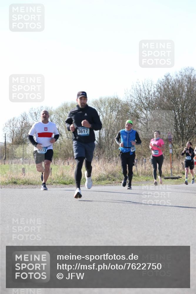 06.04.2025 - 44. Internationalen Wilhelmsburger Insellauf Jannik Wohlers http://msf.ph/oto/7622750 06.04.2025 10:23:34 Laufen 4233, 3617, 3544, 5132 meine-sportfotos.de