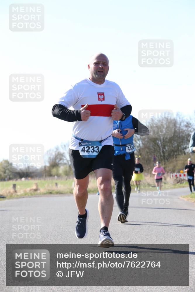 06.04.2025 - 44. Internationalen Wilhelmsburger Insellauf Jannik Wohlers http://msf.ph/oto/7622764 06.04.2025 10:23:40 Laufen 4233, 4438 meine-sportfotos.de