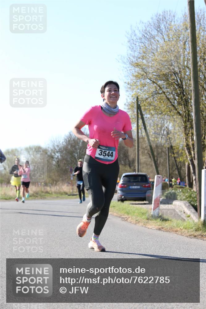 06.04.2025 - 44. Internationalen Wilhelmsburger Insellauf Jannik Wohlers http://msf.ph/oto/7622785 06.04.2025 10:23:44 Laufen 3544 meine-sportfotos.de
