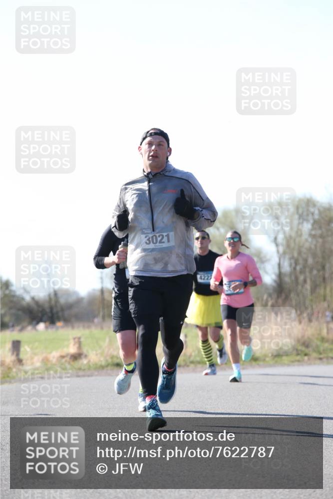 06.04.2025 - 44. Internationalen Wilhelmsburger Insellauf Jannik Wohlers http://msf.ph/oto/7622787 06.04.2025 10:23:45 Laufen 3021, 422 meine-sportfotos.de