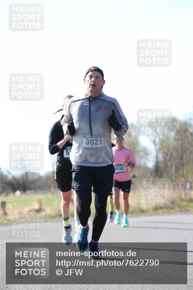 06.04.2025 - 44. Internationalen Wilhelmsburger Insellauf Jannik Wohlers http://msf.ph/oto/7622790 06.04.2025 10:23:46 Laufen 5, 3021, 1592 meine-sportfotos.de