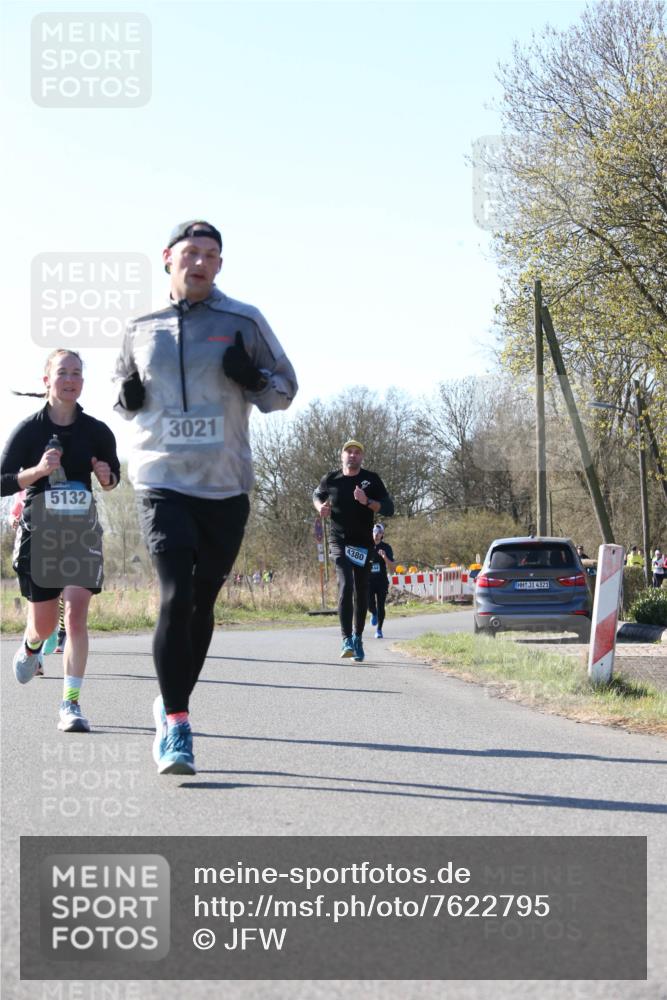 06.04.2025 - 44. Internationalen Wilhelmsburger Insellauf Jannik Wohlers http://msf.ph/oto/7622795 06.04.2025 10:23:47 Laufen 5132, 3021, 4380, 4321 meine-sportfotos.de