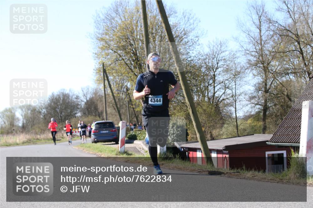 06.04.2025 - 44. Internationalen Wilhelmsburger Insellauf Jannik Wohlers http://msf.ph/oto/7622834 06.04.2025 10:23:57 Laufen 4344 meine-sportfotos.de