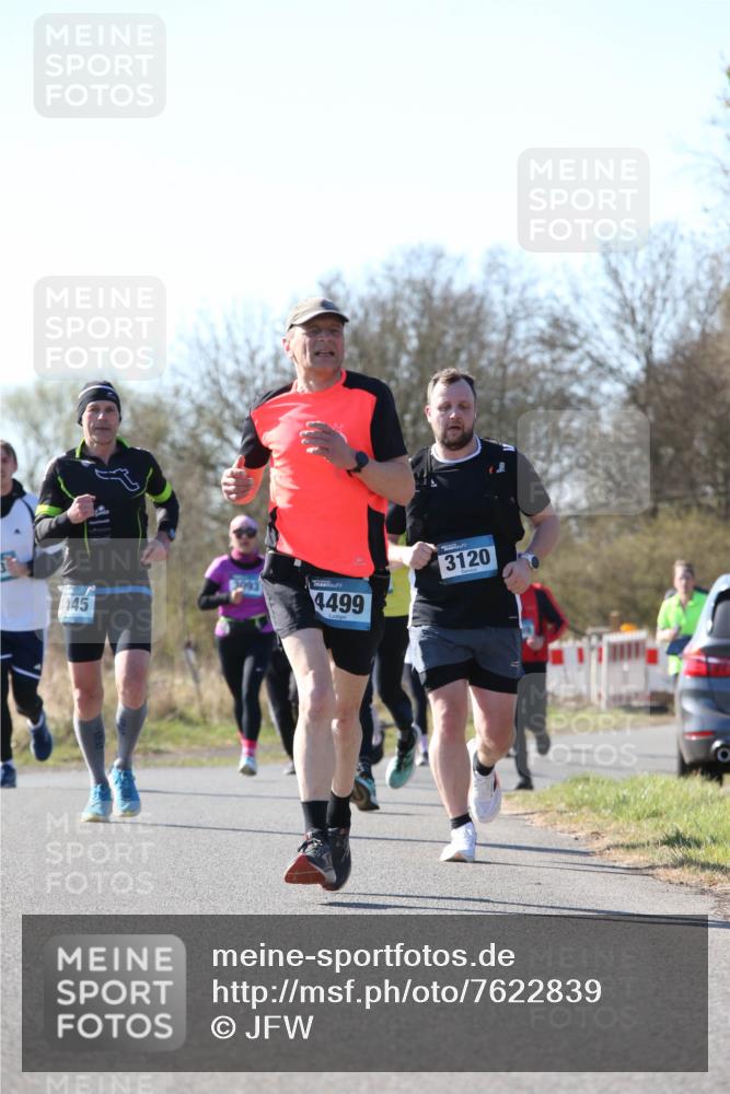06.04.2025 - 44. Internationalen Wilhelmsburger Insellauf Jannik Wohlers http://msf.ph/oto/7622839 06.04.2025 10:24:06 Laufen 445, 4499, 3120 meine-sportfotos.de