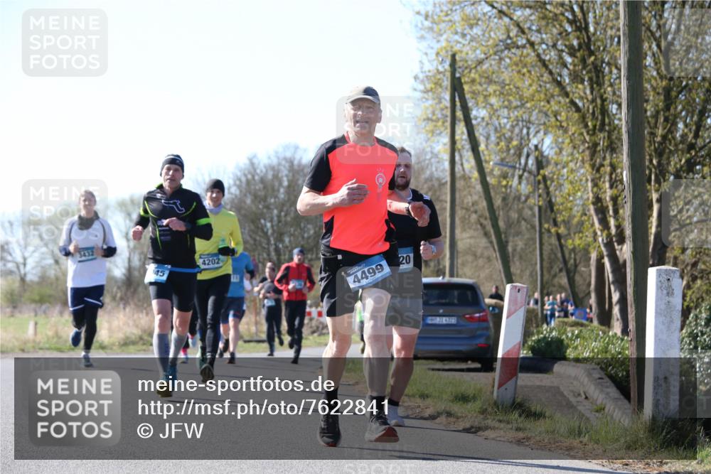 06.04.2025 - 44. Internationalen Wilhelmsburger Insellauf Jannik Wohlers http://msf.ph/oto/7622841 06.04.2025 10:24:08 Laufen 3432, 45, 4202, 4499, 20, 31, 4923 meine-sportfotos.de