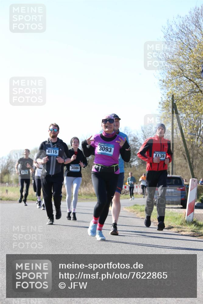 06.04.2025 - 44. Internationalen Wilhelmsburger Insellauf Jannik Wohlers http://msf.ph/oto/7622865 06.04.2025 10:24:15 Laufen 4078, 4115, 3086, 3093, 4139, 31, 4323 meine-sportfotos.de
