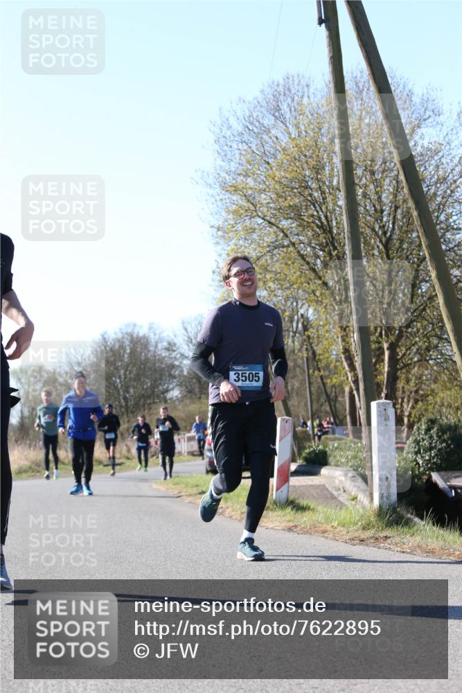 06.04.2025 - 44. Internationalen Wilhelmsburger Insellauf Jannik Wohlers http://msf.ph/oto/7622895 06.04.2025 10:24:21 Laufen 3505 meine-sportfotos.de