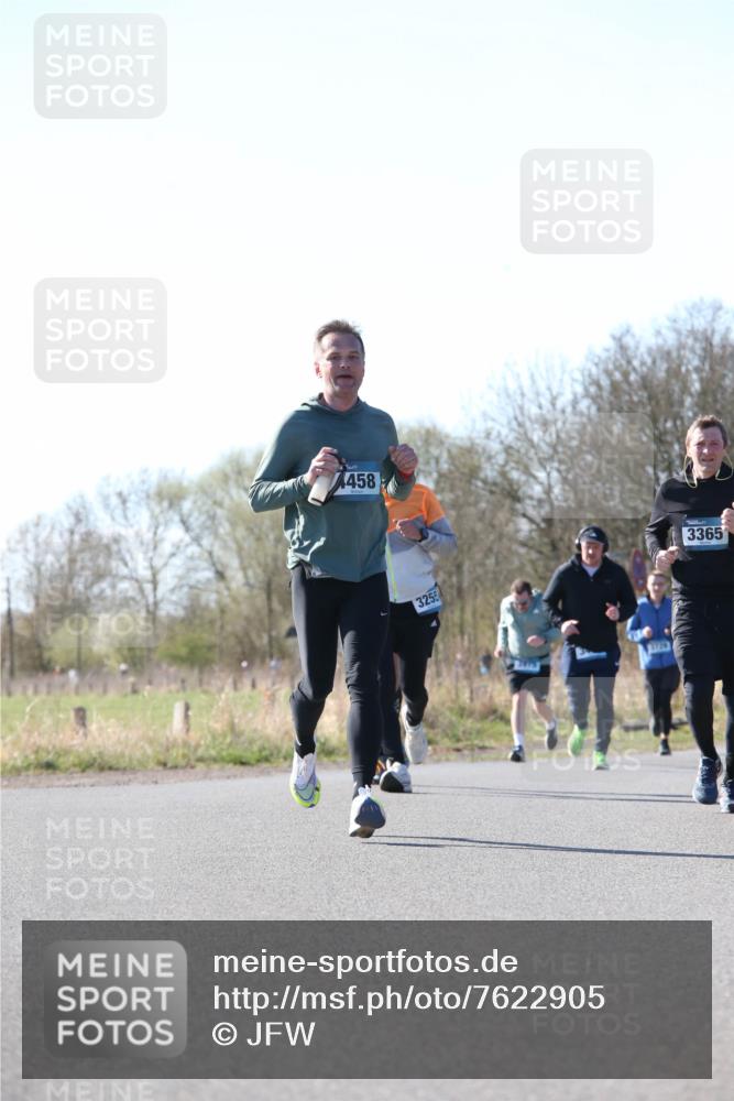06.04.2025 - 44. Internationalen Wilhelmsburger Insellauf Jannik Wohlers http://msf.ph/oto/7622905 06.04.2025 10:24:27 Laufen 458, 3255, 3365 meine-sportfotos.de