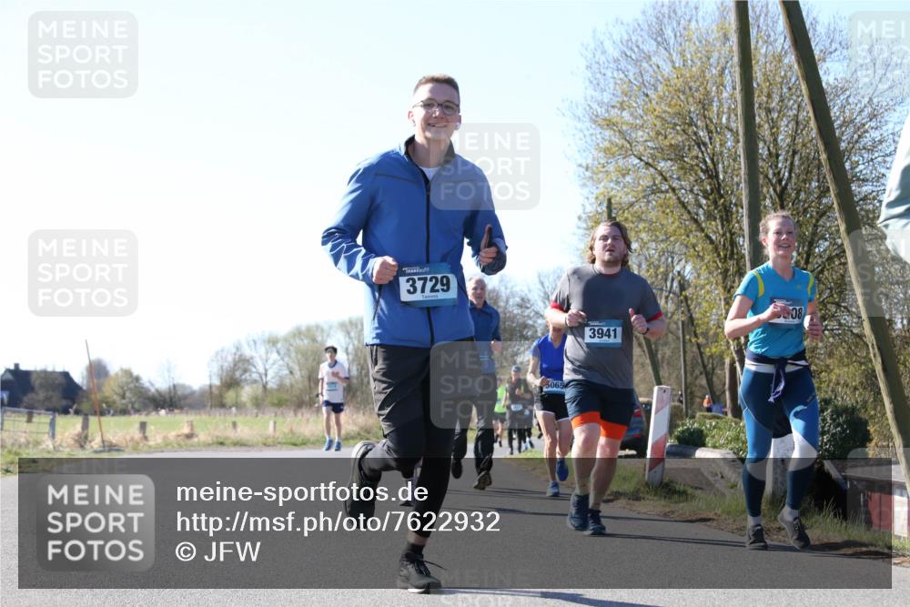 06.04.2025 - 44. Internationalen Wilhelmsburger Insellauf Jannik Wohlers http://msf.ph/oto/7622932 06.04.2025 10:24:40 Laufen 3729, 5065, 3941, 08 meine-sportfotos.de