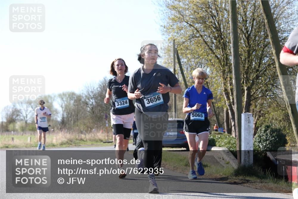 06.04.2025 - 44. Internationalen Wilhelmsburger Insellauf Jannik Wohlers http://msf.ph/oto/7622935 06.04.2025 10:24:41 Laufen 3324, 3656, 1428, 31, 4323, 5065 meine-sportfotos.de