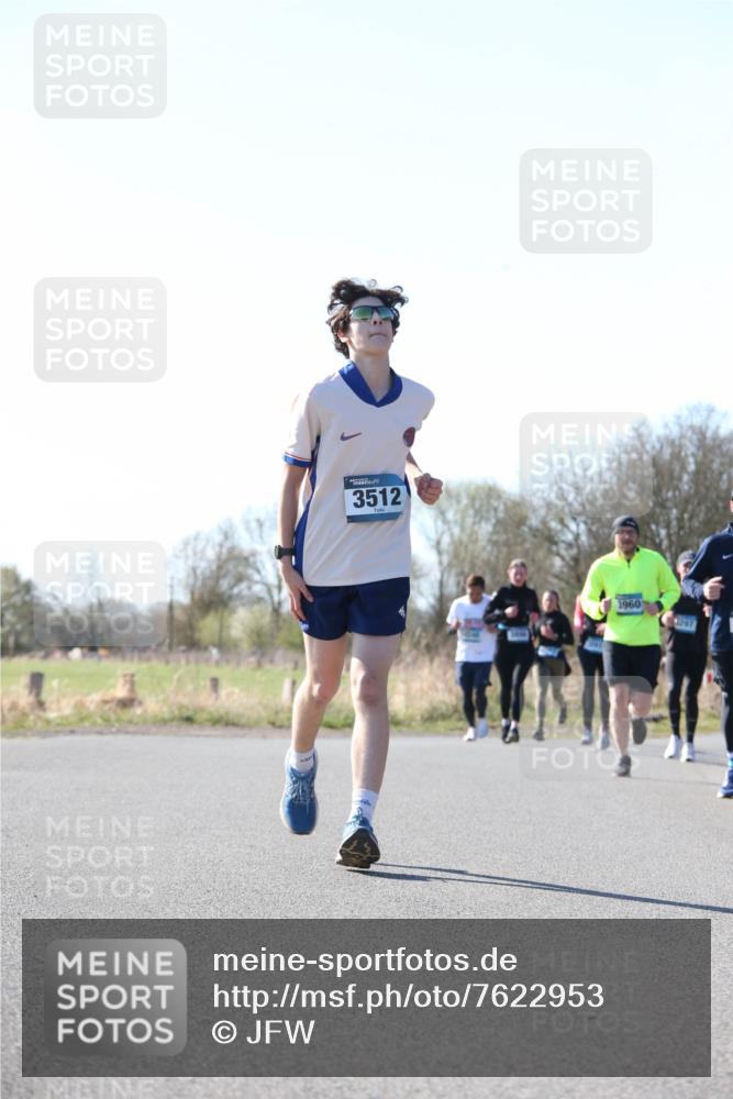06.04.2025 - 44. Internationalen Wilhelmsburger Insellauf Jannik Wohlers http://msf.ph/oto/7622953 06.04.2025 10:24:47 Laufen 3512, 3960 meine-sportfotos.de