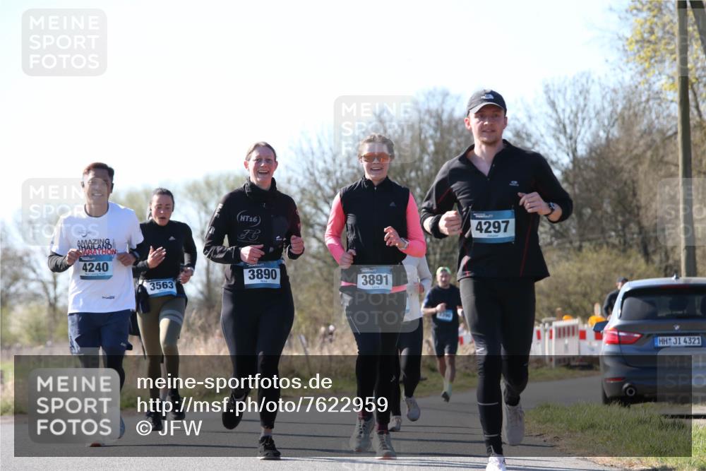 06.04.2025 - 44. Internationalen Wilhelmsburger Insellauf Jannik Wohlers http://msf.ph/oto/7622959 06.04.2025 10:24:53 Laufen 16, 4240, 3890, 3891, 3563, 4297, 4321 meine-sportfotos.de