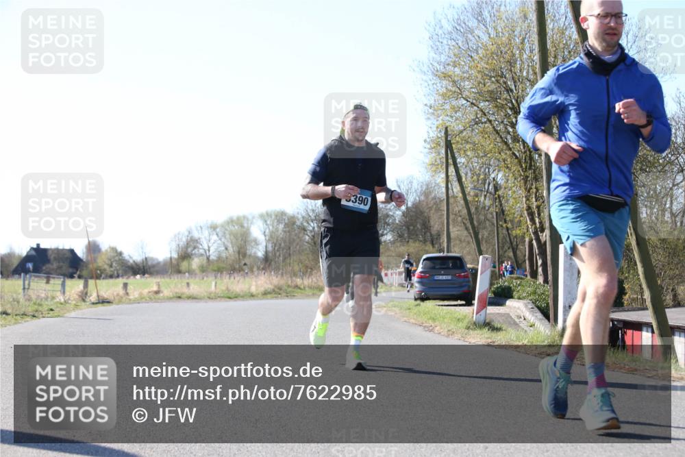 06.04.2025 - 44. Internationalen Wilhelmsburger Insellauf Jannik Wohlers http://msf.ph/oto/7622985 06.04.2025 10:25:04 Laufen 390, 31, 4325 meine-sportfotos.de