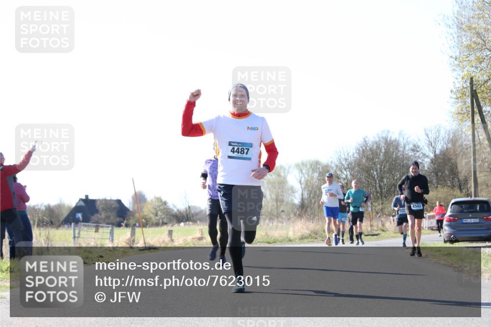 06.04.2025 - 44. Internationalen Wilhelmsburger Insellauf Jannik Wohlers http://msf.ph/oto/7623015 06.04.2025 10:25:27 Laufen 4487, 4502, 31, 4321 meine-sportfotos.de