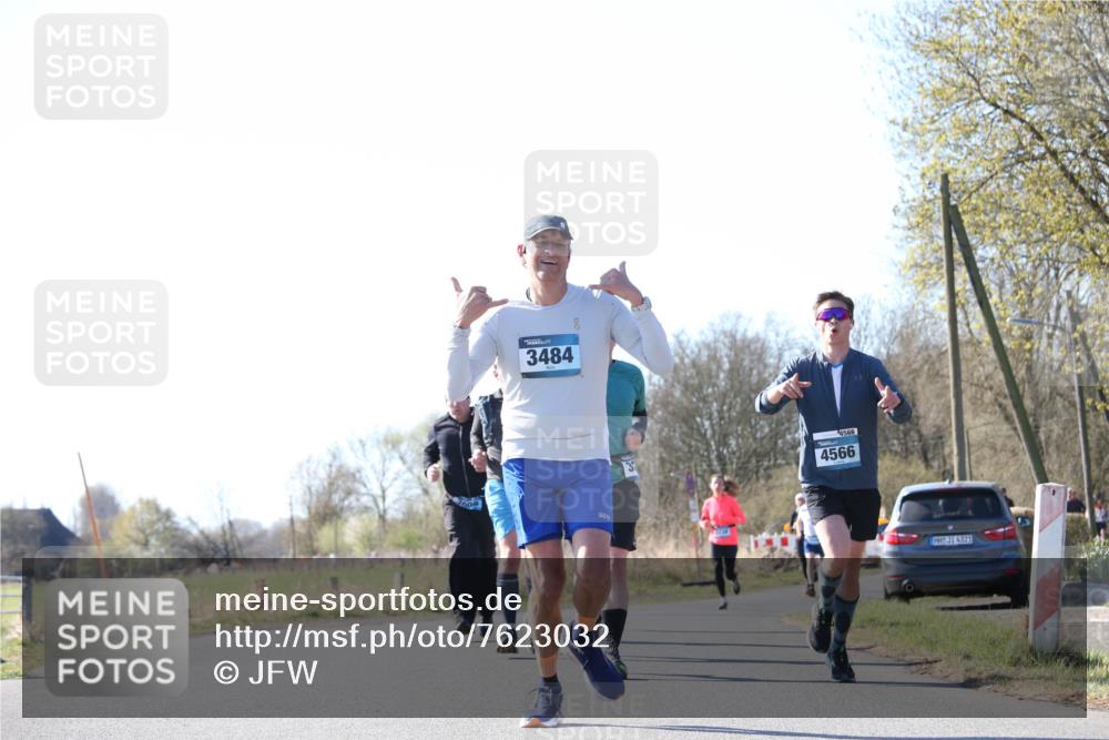 06.04.2025 - 44. Internationalen Wilhelmsburger Insellauf Jannik Wohlers http://msf.ph/oto/7623032 06.04.2025 10:25:33 Laufen 3484, 1000, 4566, 4566, 31, 4323 meine-sportfotos.de