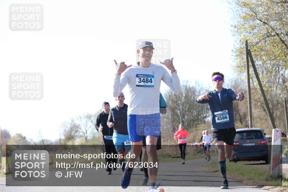 06.04.2025 - 44. Internationalen Wilhelmsburger Insellauf Jannik Wohlers http://msf.ph/oto/7623034 06.04.2025 10:25:34 Laufen 3009, 44, 3484, 4566, 4566, 31, 4321 meine-sportfotos.de