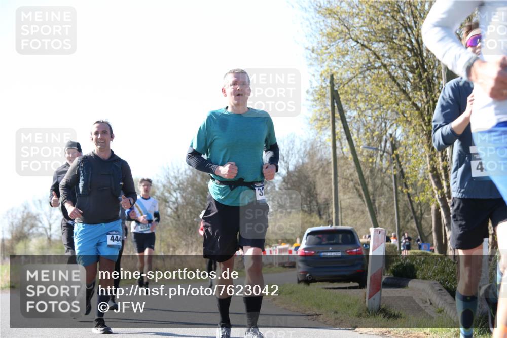 06.04.2025 - 44. Internationalen Wilhelmsburger Insellauf Jannik Wohlers http://msf.ph/oto/7623042 06.04.2025 10:25:35 Laufen 444, 4554, 37, 31, 4323, 4 meine-sportfotos.de