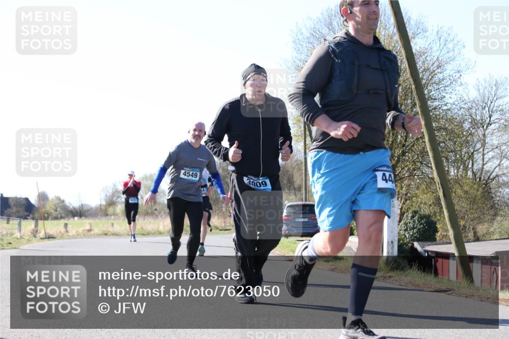 06.04.2025 - 44. Internationalen Wilhelmsburger Insellauf Jannik Wohlers http://msf.ph/oto/7623050 06.04.2025 10:25:38 Laufen 4549, 3009, 31, 4323, 44 meine-sportfotos.de