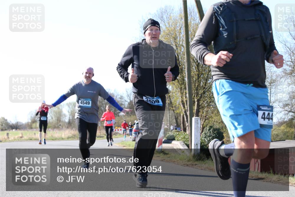 06.04.2025 - 44. Internationalen Wilhelmsburger Insellauf Jannik Wohlers http://msf.ph/oto/7623054 06.04.2025 10:25:39 Laufen 4549, 3009, 145, 444 meine-sportfotos.de
