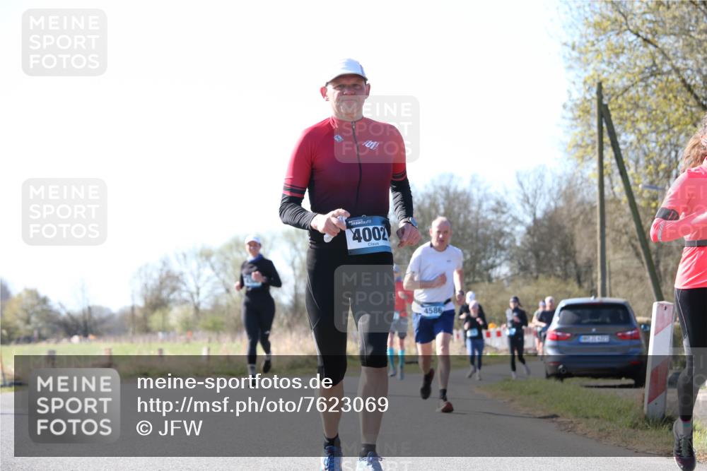 06.04.2025 - 44. Internationalen Wilhelmsburger Insellauf Jannik Wohlers http://msf.ph/oto/7623069 06.04.2025 10:25:43 Laufen 4002, 4586 meine-sportfotos.de