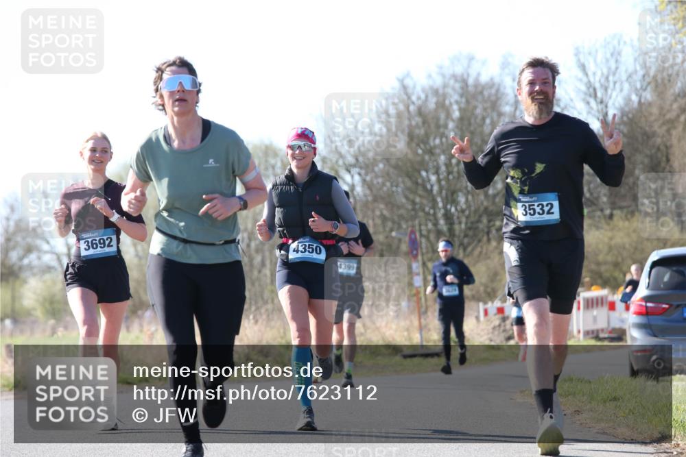 06.04.2025 - 44. Internationalen Wilhelmsburger Insellauf Jannik Wohlers http://msf.ph/oto/7623112 06.04.2025 10:25:58 Laufen 3692, 4350, 4399, 3532 meine-sportfotos.de