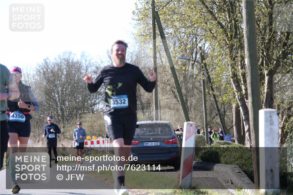 06.04.2025 - 44. Internationalen Wilhelmsburger Insellauf Jannik Wohlers http://msf.ph/oto/7623114 06.04.2025 10:25:59 Laufen 4350, 3629, 3532, 4321 meine-sportfotos.de