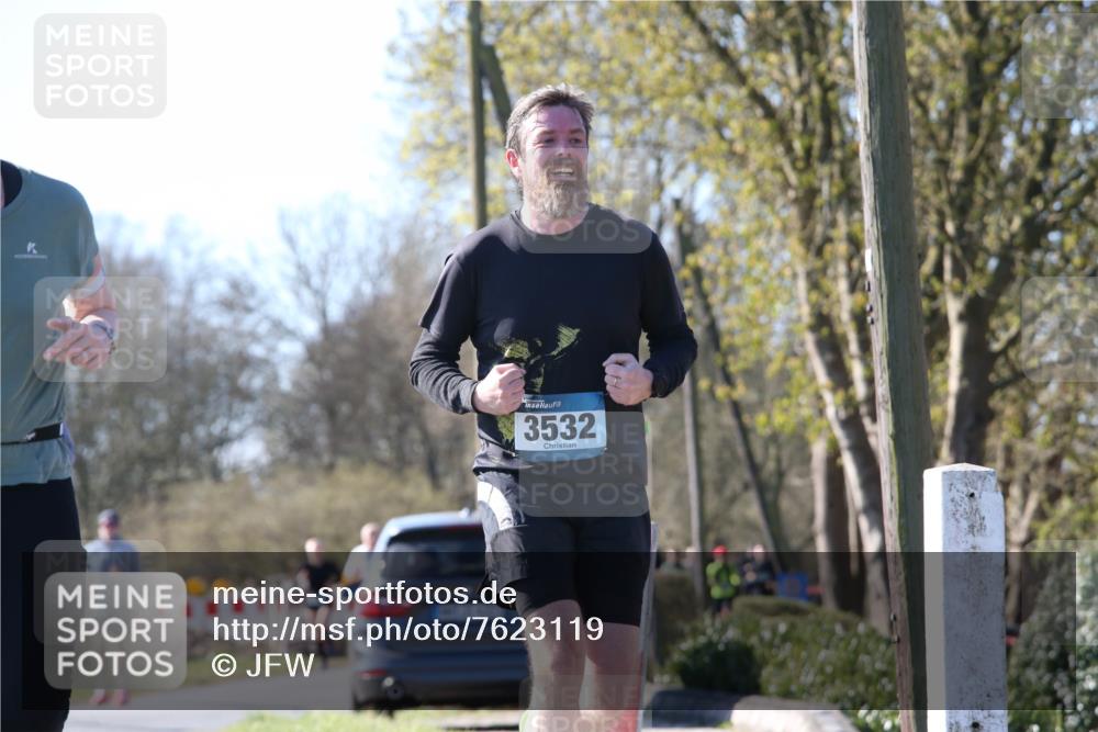 06.04.2025 - 44. Internationalen Wilhelmsburger Insellauf Jannik Wohlers http://msf.ph/oto/7623119 06.04.2025 10:26:00 Laufen 3532 meine-sportfotos.de