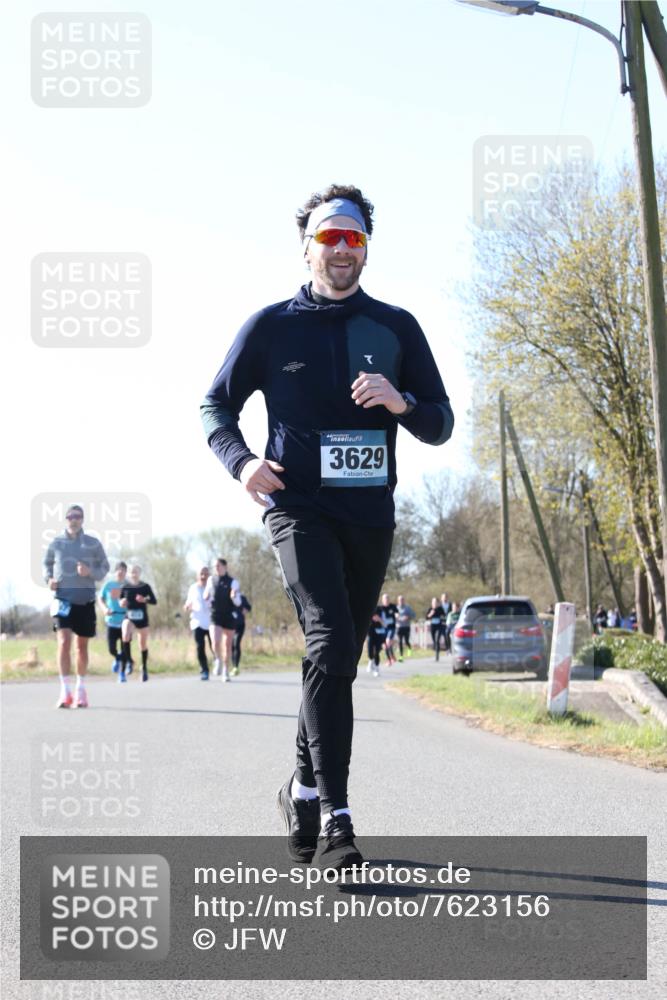 06.04.2025 - 44. Internationalen Wilhelmsburger Insellauf Jannik Wohlers http://msf.ph/oto/7623156 06.04.2025 10:26:11 Laufen 3629 meine-sportfotos.de