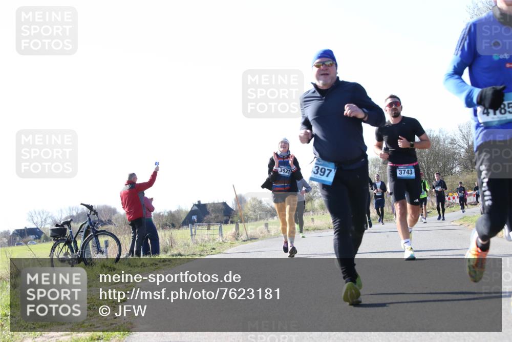 06.04.2025 - 44. Internationalen Wilhelmsburger Insellauf Jannik Wohlers http://msf.ph/oto/7623181 06.04.2025 10:26:22 Laufen 3743, 3927, 397, 4185 meine-sportfotos.de