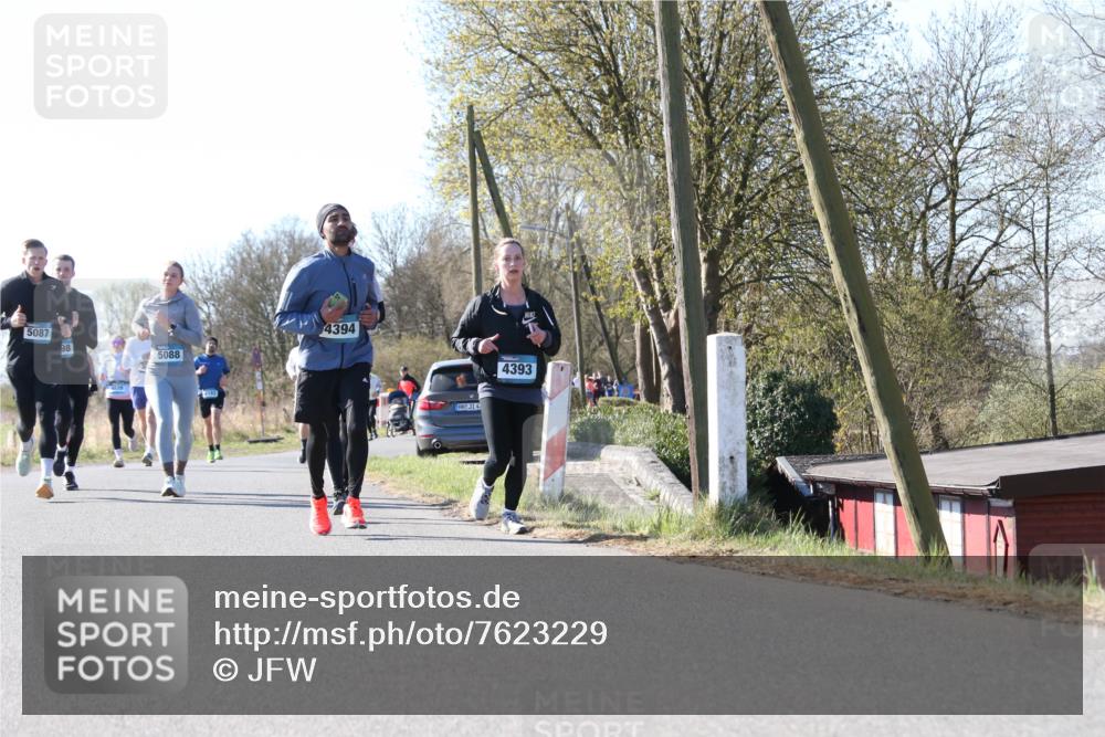 06.04.2025 - 44. Internationalen Wilhelmsburger Insellauf Jannik Wohlers http://msf.ph/oto/7623229 06.04.2025 10:26:56 Laufen 5087, 98, 5088, 4394, 4393 meine-sportfotos.de