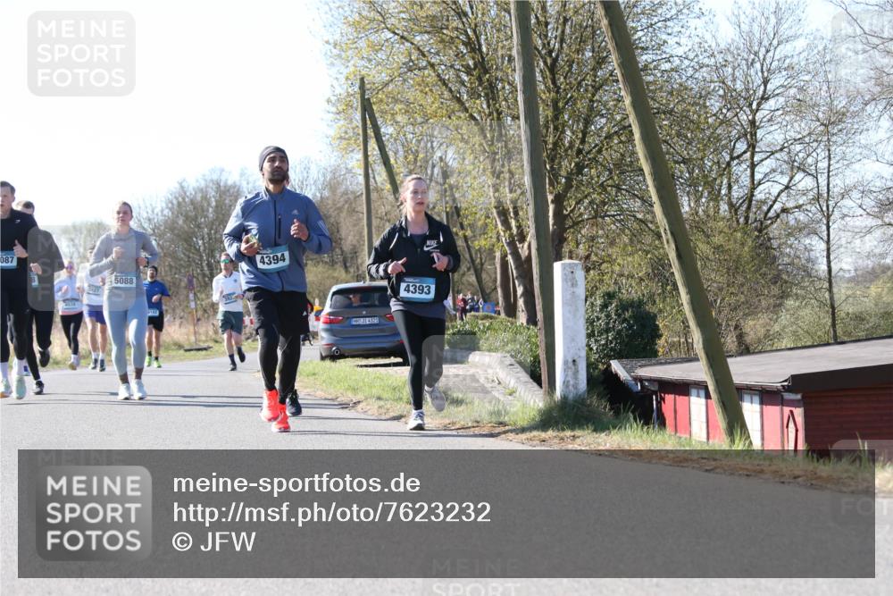 06.04.2025 - 44. Internationalen Wilhelmsburger Insellauf Jannik Wohlers http://msf.ph/oto/7623232 06.04.2025 10:26:56 Laufen 087, 3827, 5088, 392, 4394, 31, 4321, 4393 meine-sportfotos.de