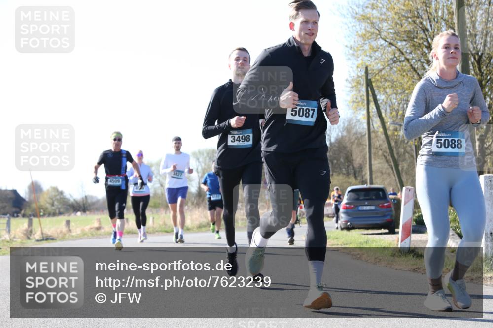 06.04.2025 - 44. Internationalen Wilhelmsburger Insellauf Jannik Wohlers http://msf.ph/oto/7623239 06.04.2025 10:26:59 Laufen 4509, 3827, 3498, 5087, 5088 meine-sportfotos.de