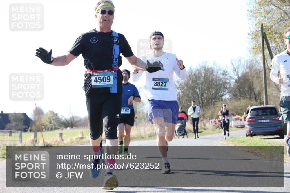 06.04.2025 - 44. Internationalen Wilhelmsburger Insellauf Jannik Wohlers http://msf.ph/oto/7623252 06.04.2025 10:27:03 Laufen 4509, 4182, 3827, 31, 4323 meine-sportfotos.de
