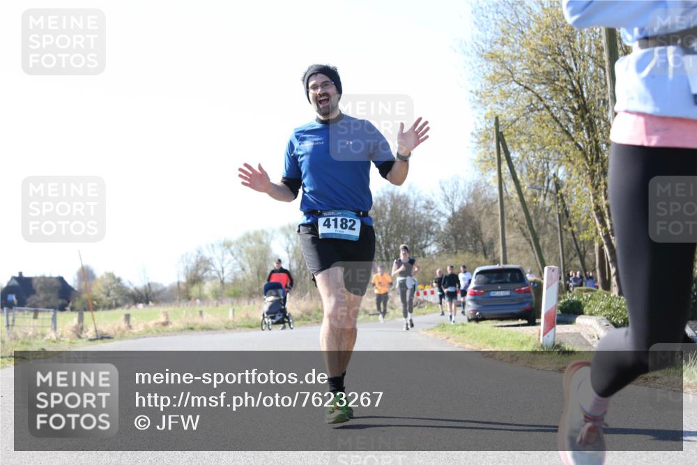 06.04.2025 - 44. Internationalen Wilhelmsburger Insellauf Jannik Wohlers http://msf.ph/oto/7623267 06.04.2025 10:27:06 Laufen 4182 meine-sportfotos.de