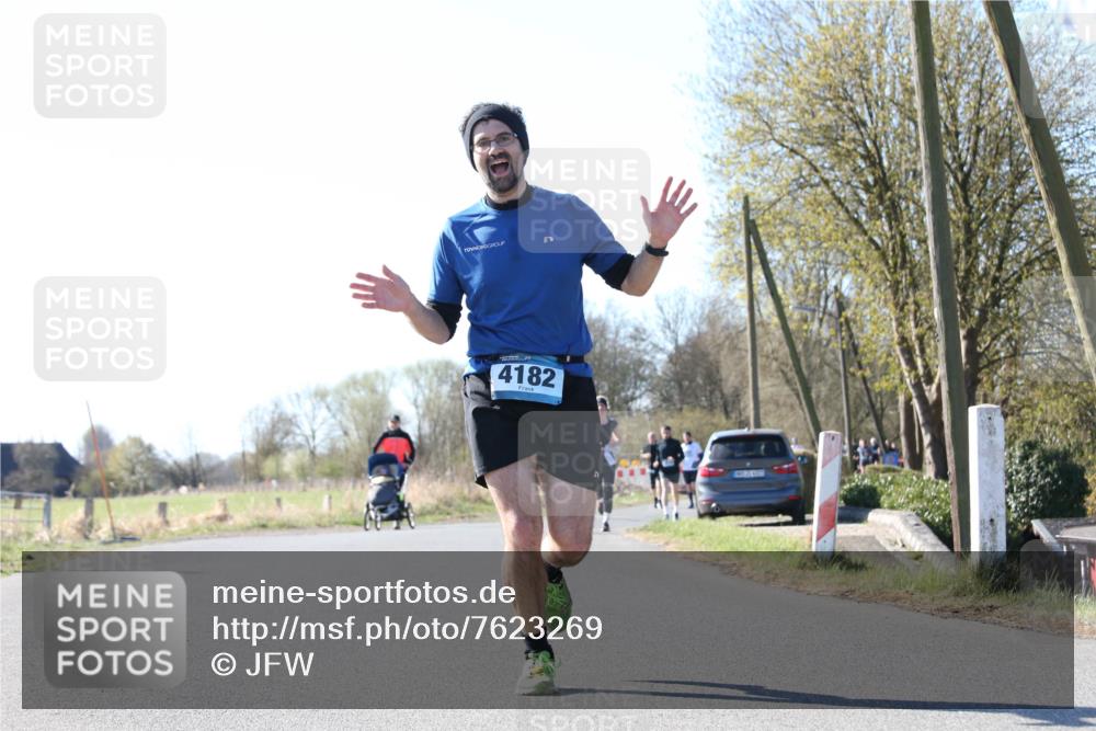 06.04.2025 - 44. Internationalen Wilhelmsburger Insellauf Jannik Wohlers http://msf.ph/oto/7623269 06.04.2025 10:27:06 Laufen 4182 meine-sportfotos.de