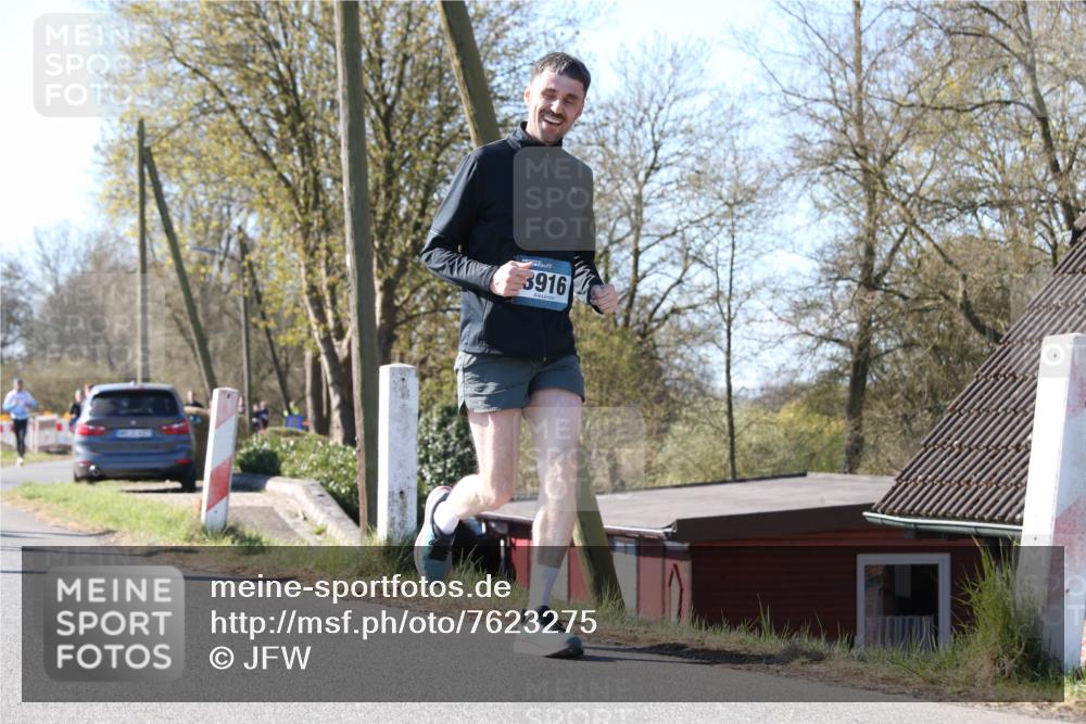 06.04.2025 - 44. Internationalen Wilhelmsburger Insellauf Jannik Wohlers http://msf.ph/oto/7623275 06.04.2025 10:27:19 Laufen 3916 meine-sportfotos.de
