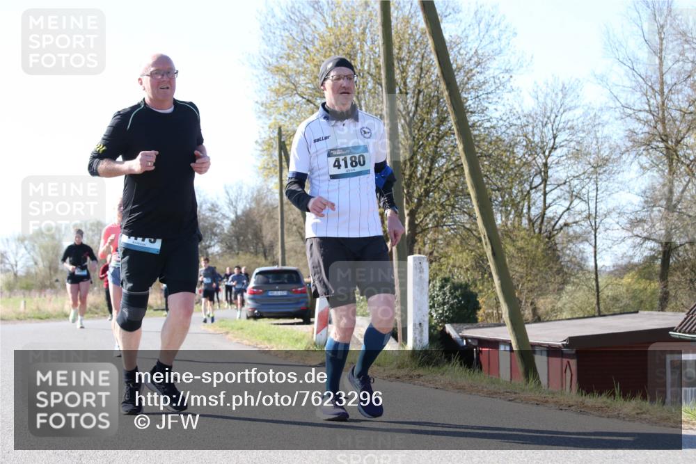 06.04.2025 - 44. Internationalen Wilhelmsburger Insellauf Jannik Wohlers http://msf.ph/oto/7623296 06.04.2025 10:27:23 Laufen 4180 meine-sportfotos.de