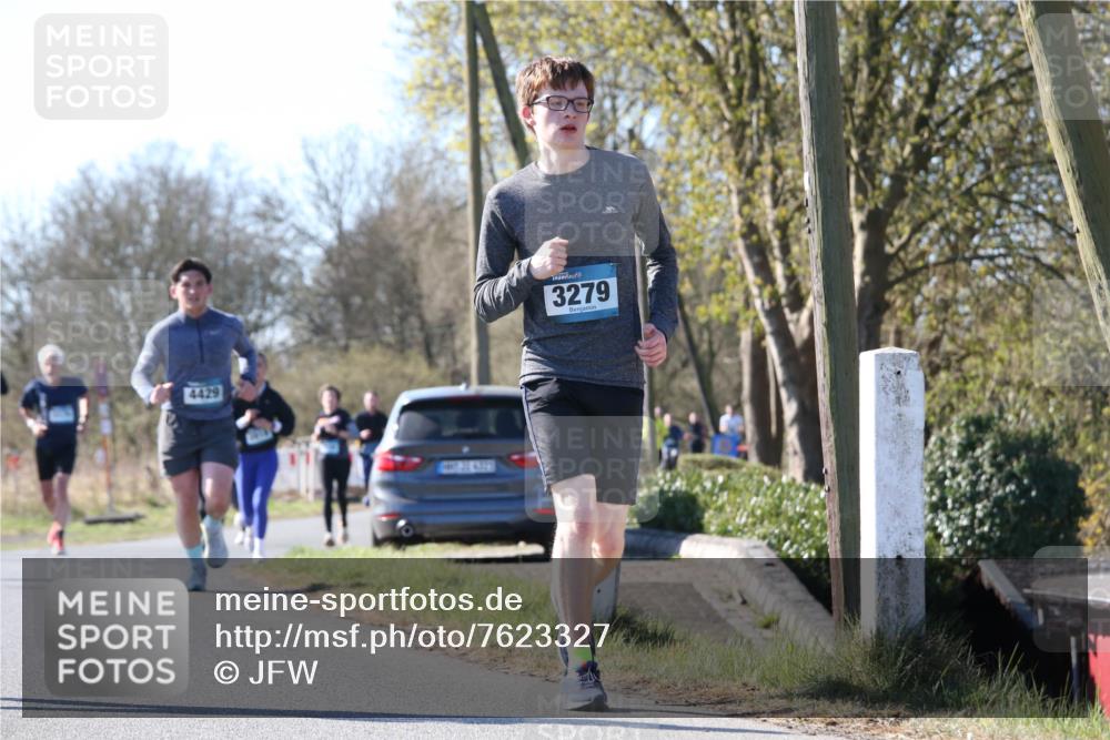 06.04.2025 - 44. Internationalen Wilhelmsburger Insellauf Jannik Wohlers http://msf.ph/oto/7623327 06.04.2025 10:27:32 Laufen 4429, 3279 meine-sportfotos.de