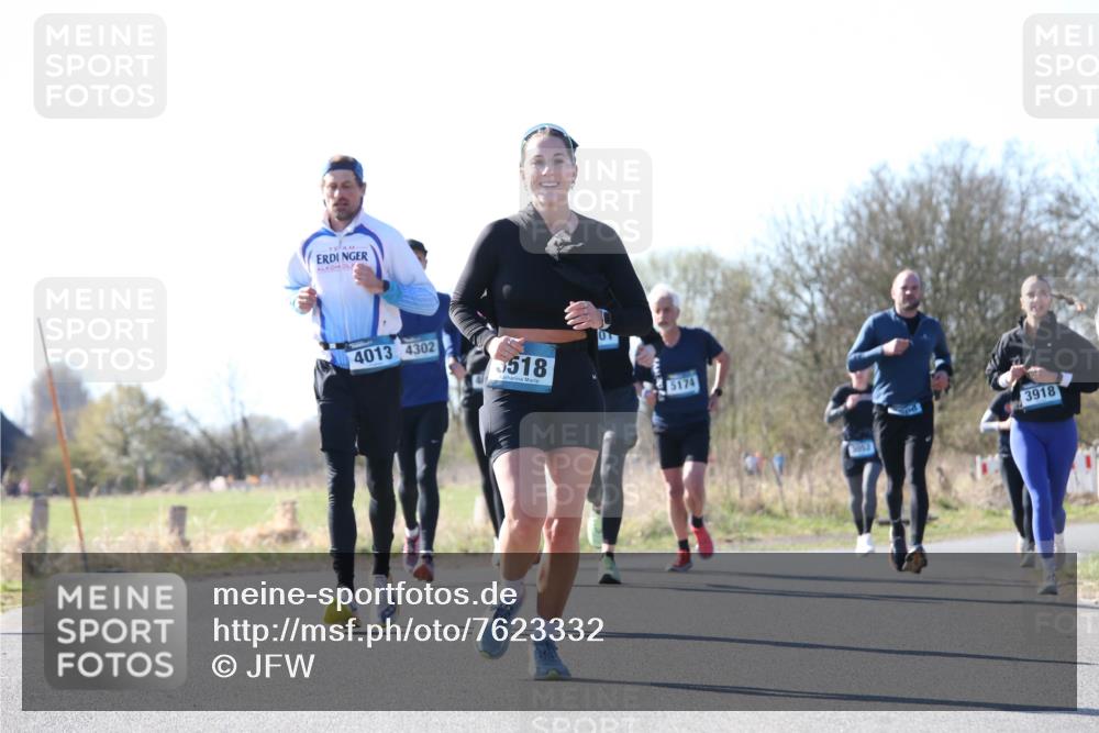 06.04.2025 - 44. Internationalen Wilhelmsburger Insellauf Jannik Wohlers http://msf.ph/oto/7623332 06.04.2025 10:27:36 Laufen 4013, 4302, 3518, 5174, 3918 meine-sportfotos.de