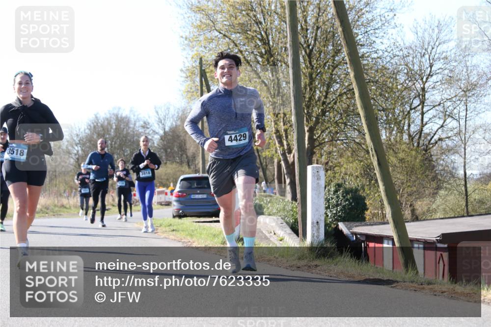 06.04.2025 - 44. Internationalen Wilhelmsburger Insellauf Jannik Wohlers http://msf.ph/oto/7623335 06.04.2025 10:27:36 Laufen 30, 3518, 3918, 314323, 4429 meine-sportfotos.de