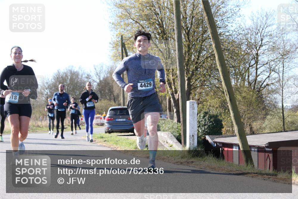 06.04.2025 - 44. Internationalen Wilhelmsburger Insellauf Jannik Wohlers http://msf.ph/oto/7623336 06.04.2025 10:27:37 Laufen 1518, 3918, 8, 31, 4323, 4429 meine-sportfotos.de