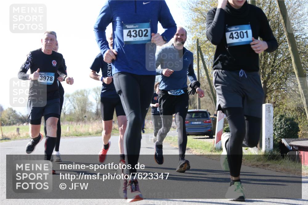 06.04.2025 - 44. Internationalen Wilhelmsburger Insellauf Jannik Wohlers http://msf.ph/oto/7623347 06.04.2025 10:27:42 Laufen 3978, 4302, 4301, 31, 4323 meine-sportfotos.de