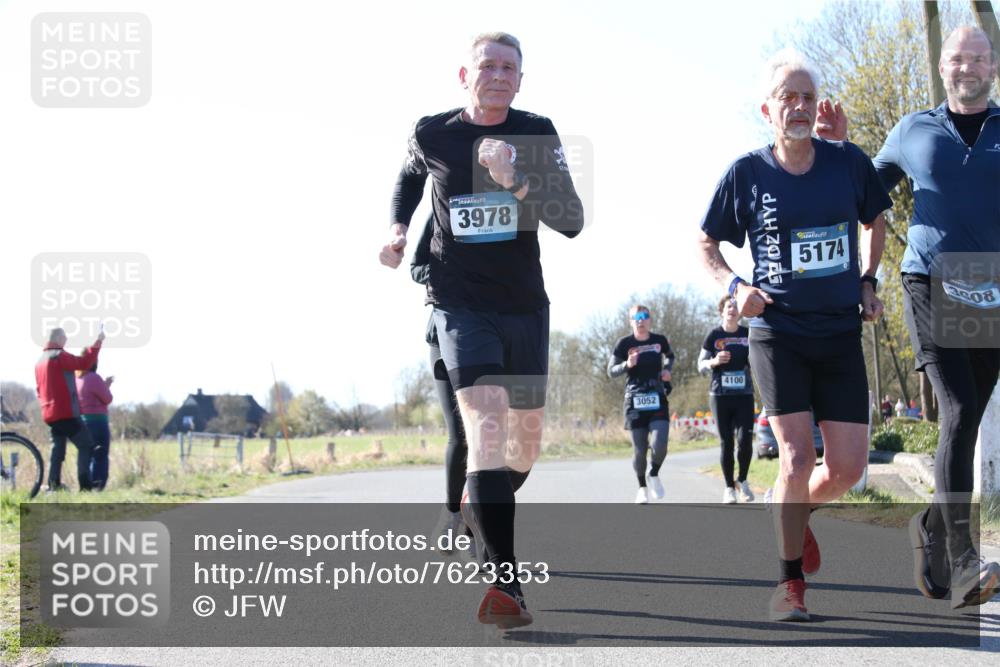 06.04.2025 - 44. Internationalen Wilhelmsburger Insellauf Jannik Wohlers http://msf.ph/oto/7623353 06.04.2025 10:27:43 Laufen 3978, 3052, 4100, 5174, 3608 meine-sportfotos.de