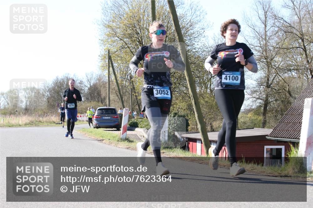 06.04.2025 - 44. Internationalen Wilhelmsburger Insellauf Jannik Wohlers http://msf.ph/oto/7623364 06.04.2025 10:27:46 Laufen 3678, 4321, 3052, 4100 meine-sportfotos.de