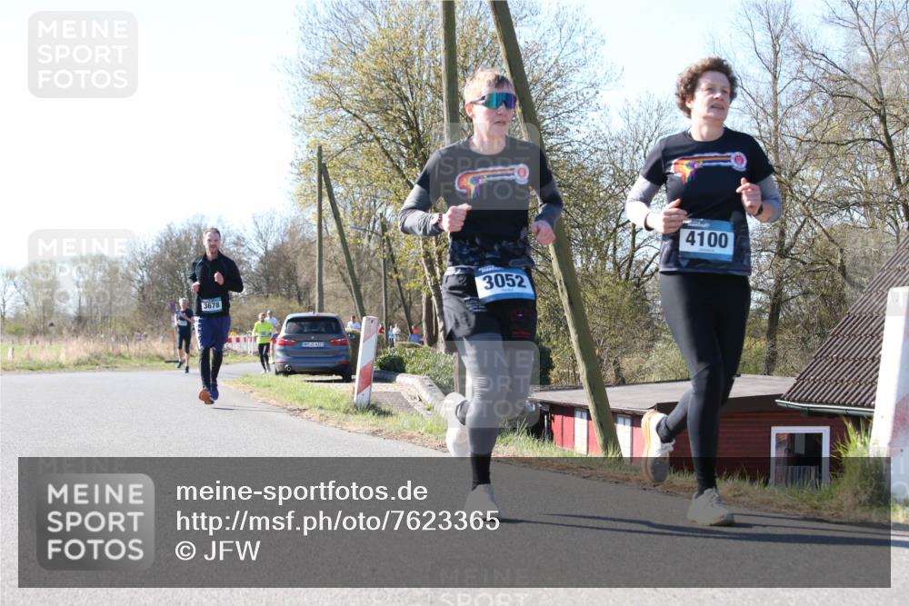 06.04.2025 - 44. Internationalen Wilhelmsburger Insellauf Jannik Wohlers http://msf.ph/oto/7623365 06.04.2025 10:27:46 Laufen 3678, 31, 4321, 3052, 4100 meine-sportfotos.de